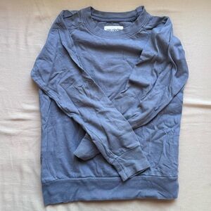 Soft grey organic cotton light sweatshirt